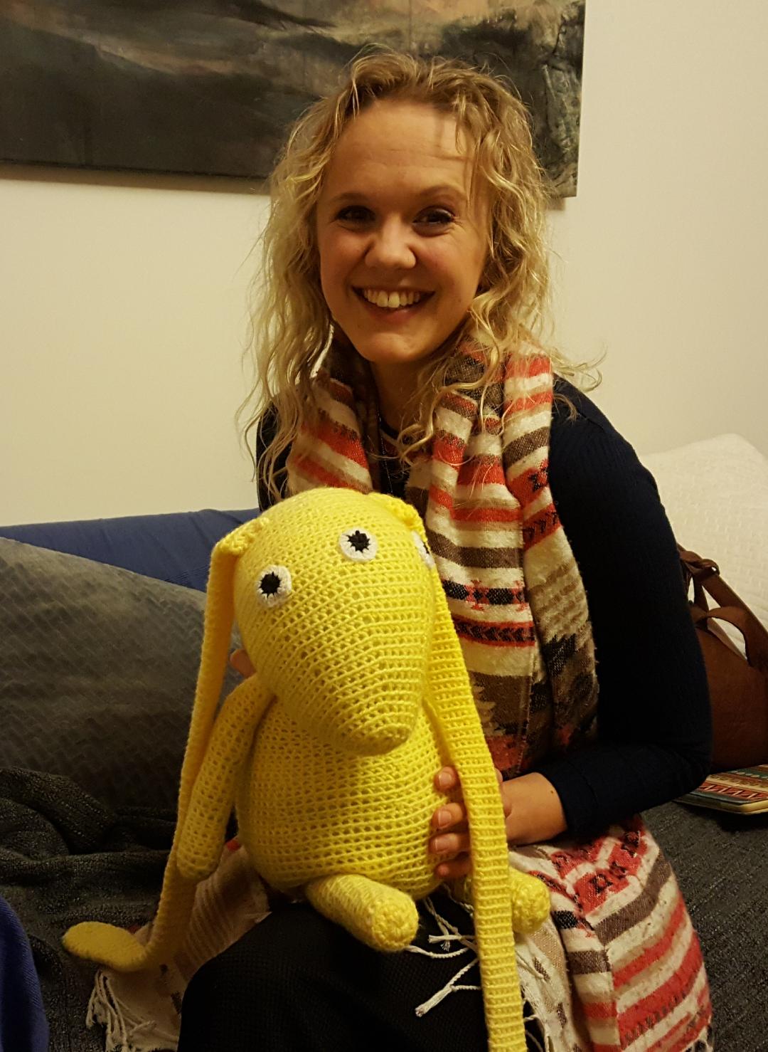 Abi's Alien - Photo with Begu